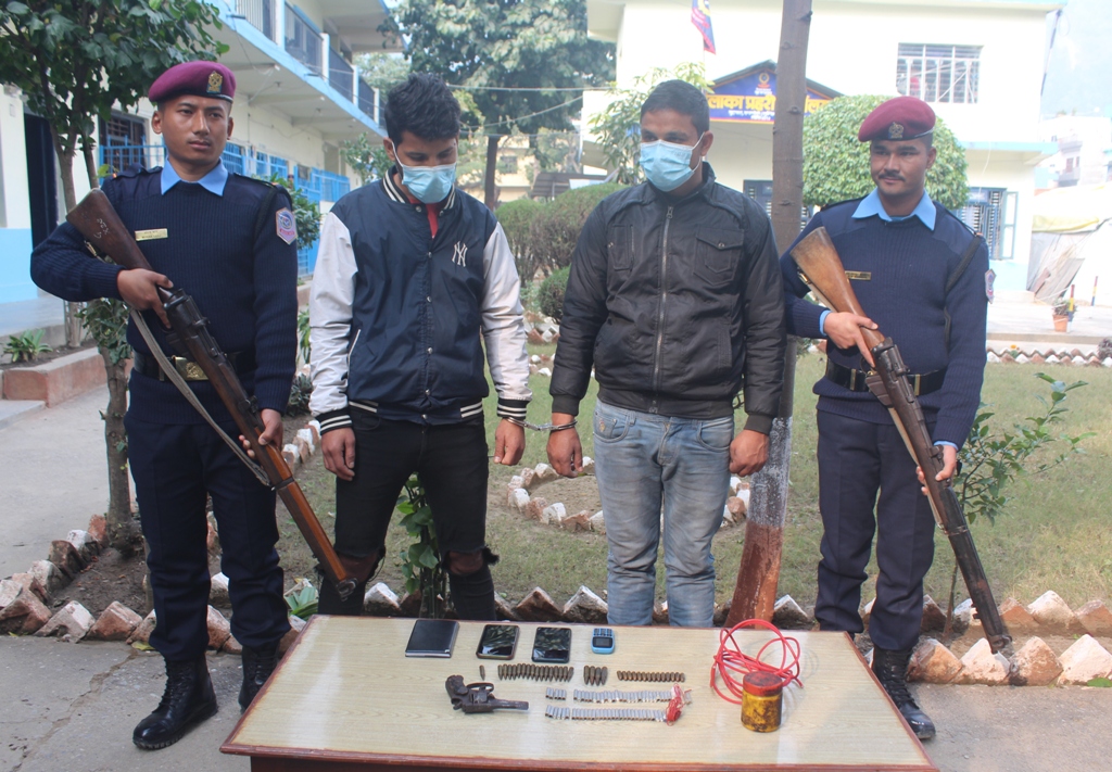 रोयल ग्रुपका नाममा रकम असुली गर्ने दुई युवक बुटवलबाट पक्राउ
